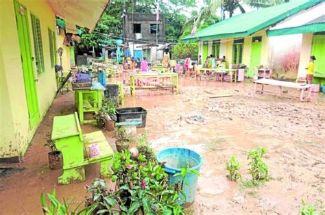 gorgonio g. diaz jr|Schools not spared by Samar flooding .